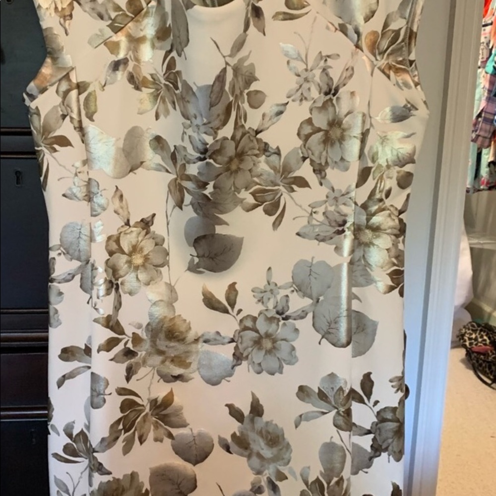 Beautiful Eci cocktail dress size 14 worn once - Picture 2 of 4